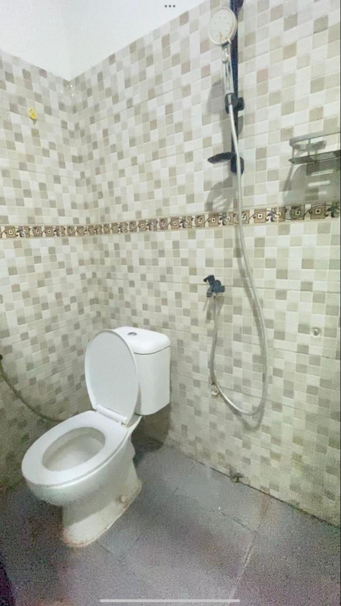 Villa Remboelan Shariah Guest House Surakarta  Экстерьер фото