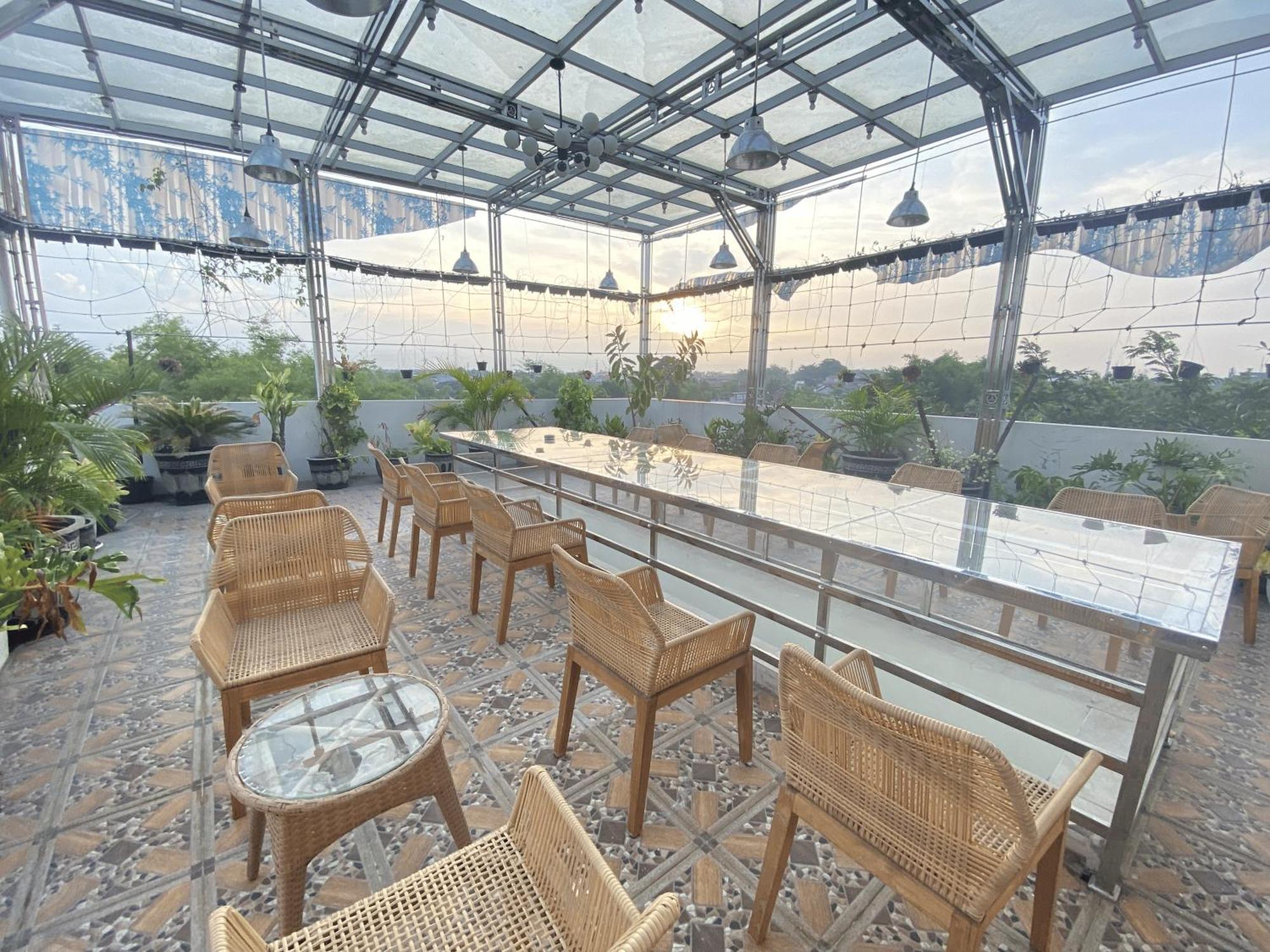Villa Remboelan Shariah Guest House Surakarta  Экстерьер фото